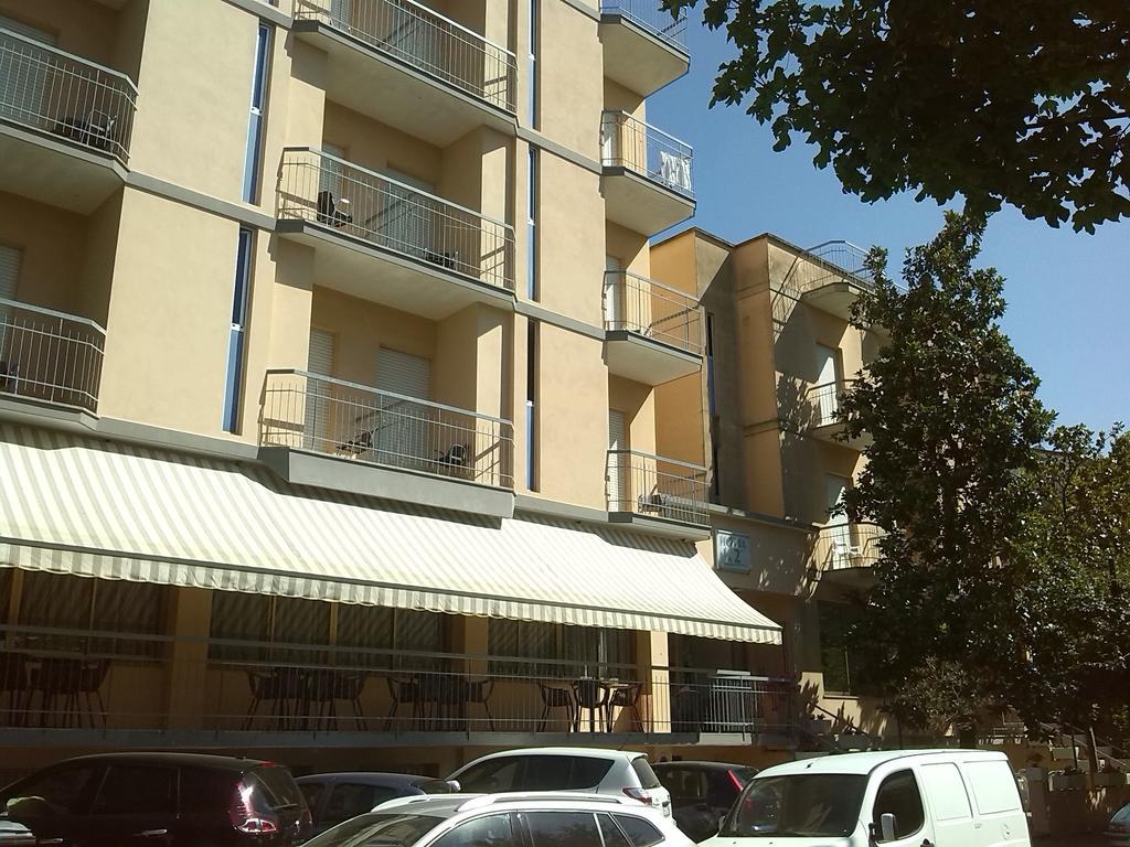 K2 Hotel Каттолика Экстерьер фото