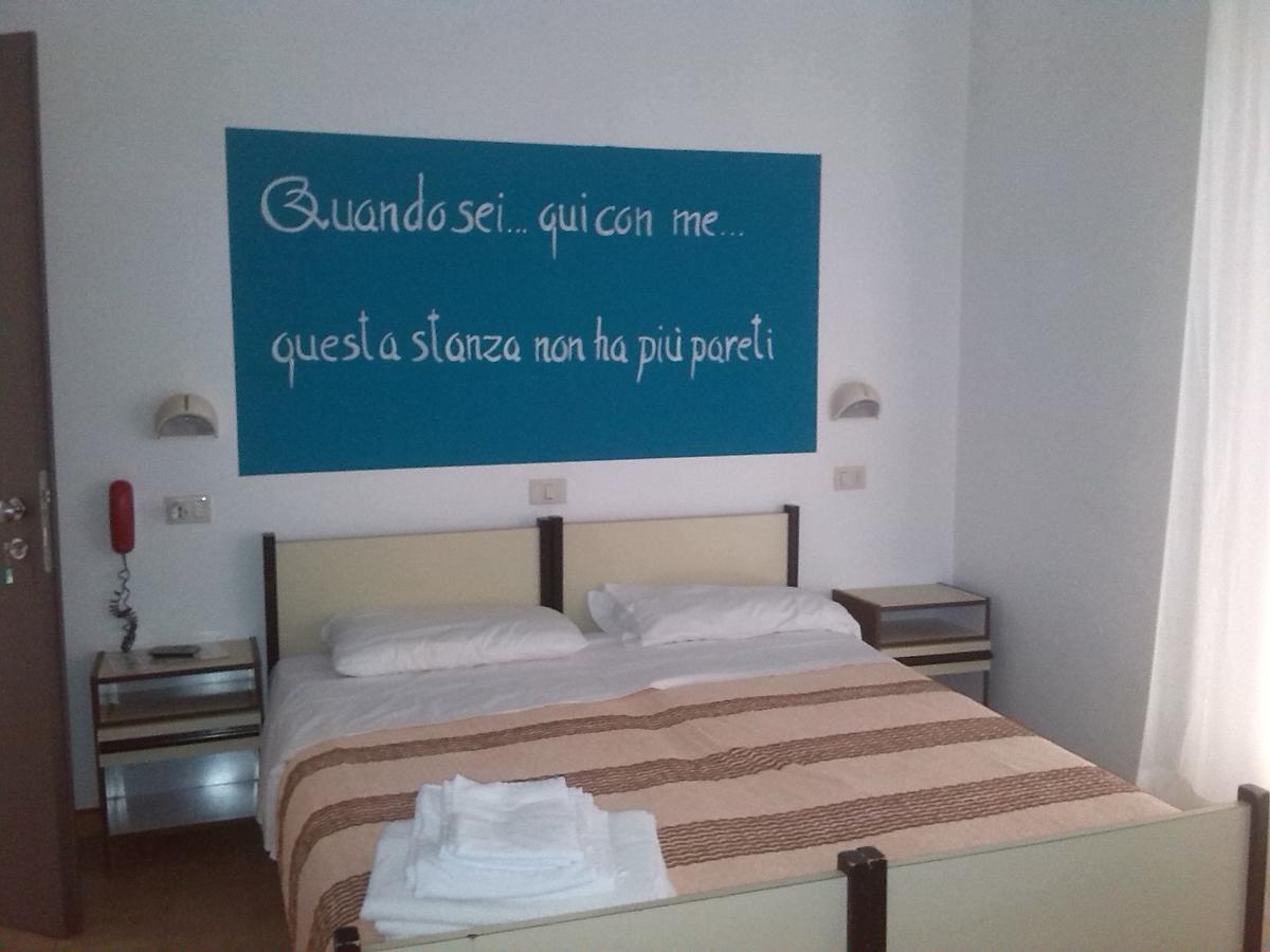 K2 Hotel Каттолика Экстерьер фото