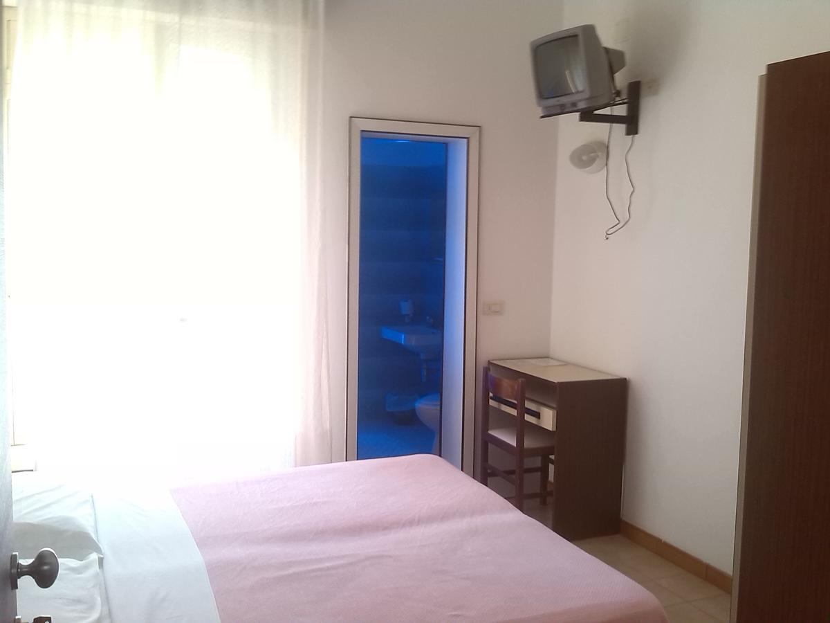 K2 Hotel Каттолика Экстерьер фото