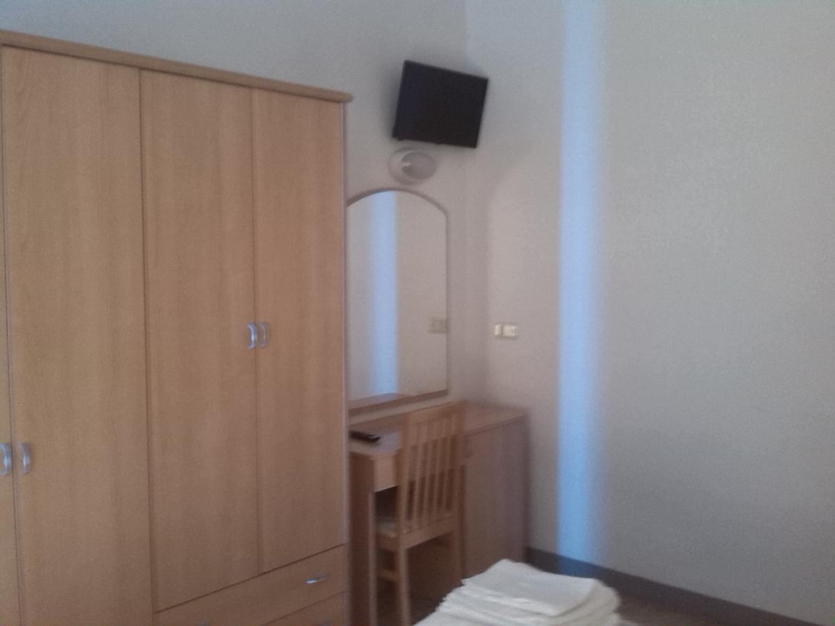 K2 Hotel Каттолика Экстерьер фото