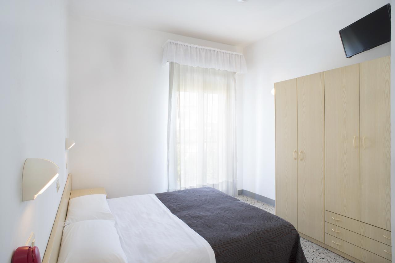K2 Hotel Каттолика Экстерьер фото